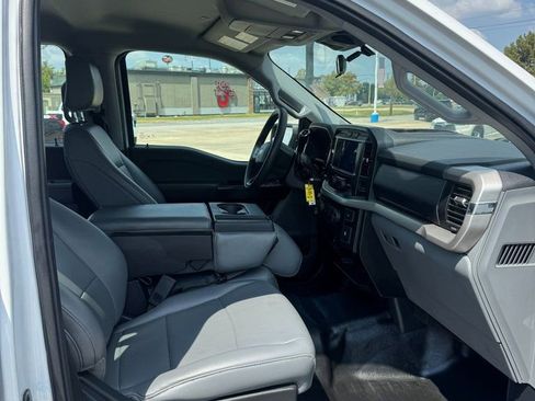 Used 2021 Ford F150 XL w/ Trailer Tow Package image 12