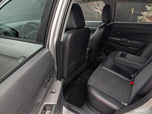 Used 2024 Mitsubishi Outlander Sport SE image 24