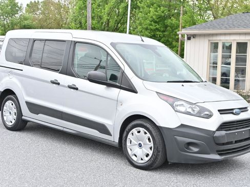 Used 2018 Ford Transit Connect XL FWD image 4