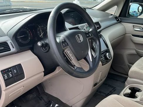 Used 2016 Honda Odyssey EX image 16