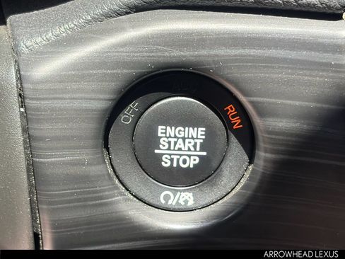 Used 2022 Jeep Grand Cherokee Laredo X RWD image 18