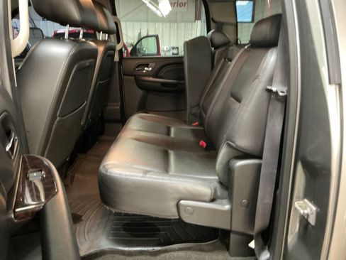Used 2013 GMC Sierra 2500 Denali w/ Suspension Package, Off-Road AWD/4WD image 27