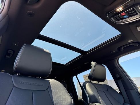 New 2025 Jeep Grand Cherokee L Overland w/ Advanced Protech Group III image 16