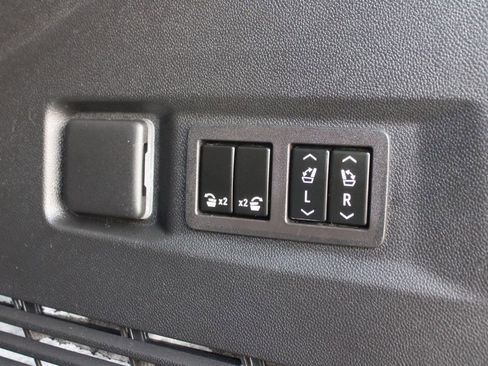 Used 2024 Chevrolet Tahoe RST w/ Luxury Package image 30