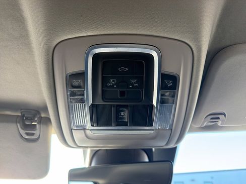 Used 2022 RAM 1500 Laramie image 24