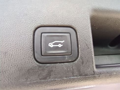 Certified 2023 Chevrolet Equinox RS w/ RS Leather Package image 24