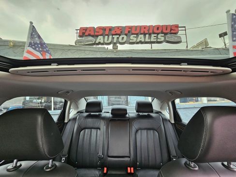 Used 2022 Volkswagen Passat 2.0T image 33