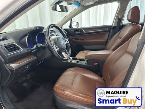 Used 2017 Subaru Outback 3.6R Touring image 4