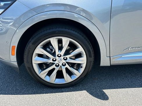 Used 2023 Buick Envision Avenir FWD image 11