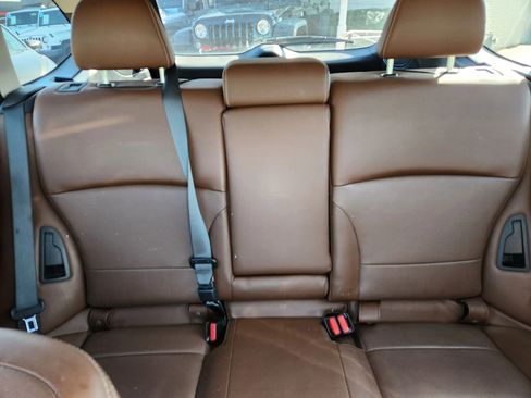 Used 2017 Subaru Outback 2.5i Touring AWD/4WD image 18