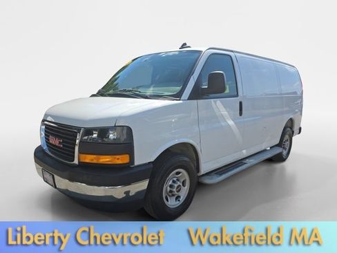 Used 2025 GMC Savana 2500 w/ Driver Convenience Package RWD image 3