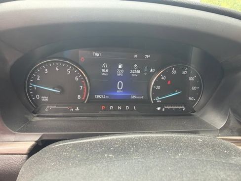 Used 2022 Ford Explorer Limited AWD/4WD image 6