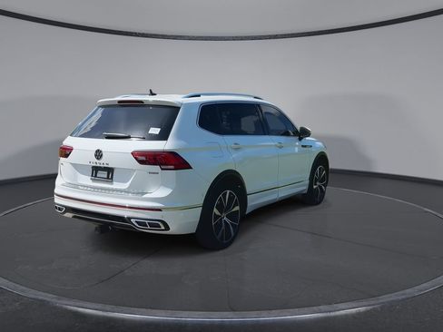 Used 2022 Volkswagen Tiguan SEL R-Line AWD/4WD image 8