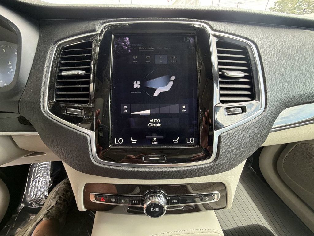 Used 2018 Volvo XC90 T6 Momentum w/ Convenience Package AWD/4WD image 17