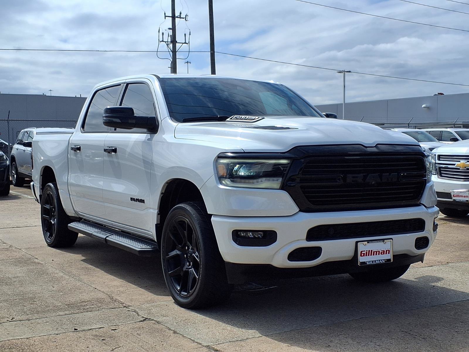 Used 2023 RAM 1500 Laramie AWD/4WD image 4