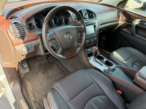 Used 2013 Buick Enclave Leather FWD image 6