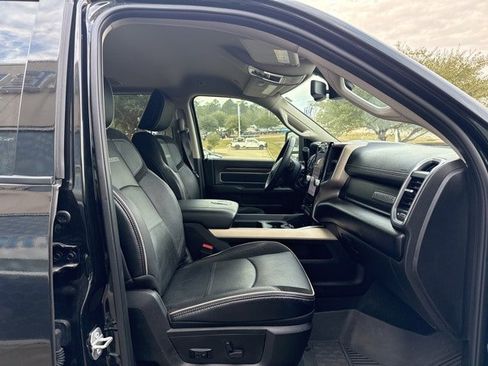 Used 2024 RAM 3500 Laramie image 12