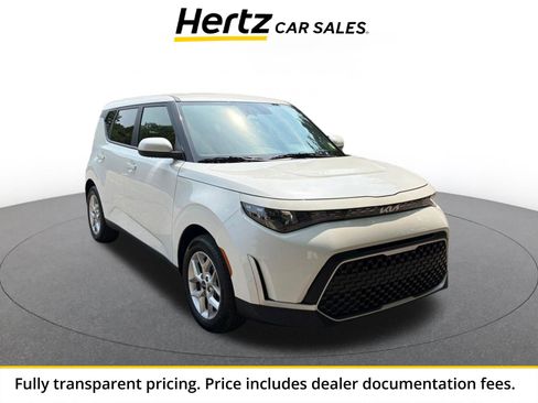 Used 2025 Kia Soul LX w/ LX Technology Package FWD image 1