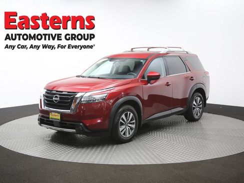 Used 2022 Nissan Pathfinder SL AWD/4WD image 55