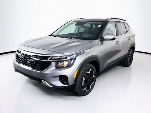Certified 2024 Kia Seltos EX AWD/4WD image 1