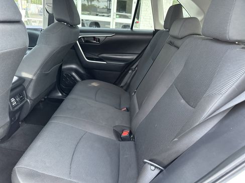 Used 2024 Toyota RAV4 LE AWD/4WD image 12
