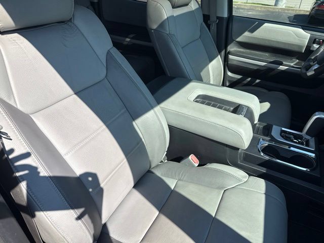 Used 2018 Toyota Tundra Limited AWD/4WD image 14