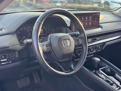 Used 2024 Honda Accord EX-L image 8