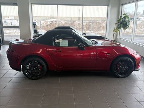 Certified 2025 MAZDA MX-5 Miata Club w/ Brembo/BBS Recaro Package image 11