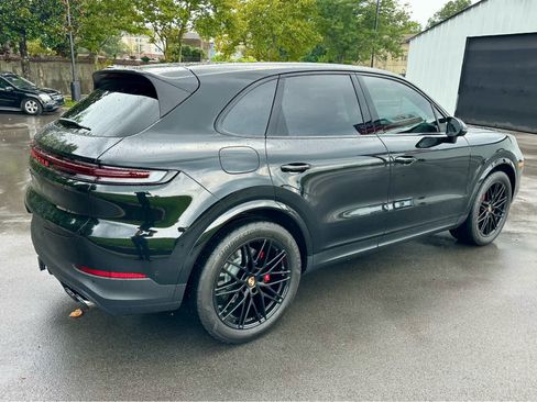 Used 2026 Porsche Cayenne S AWD/4WD image 5