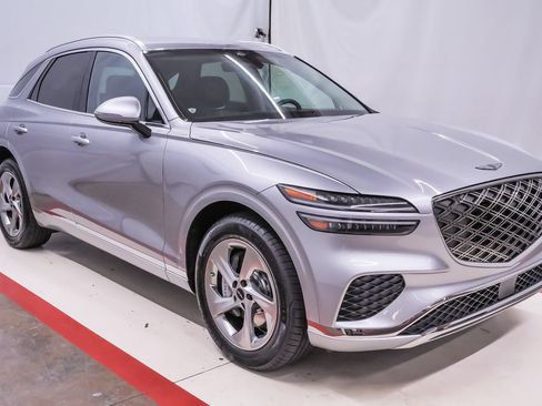 Used 2026 Genesis GV70 2.5T AWD/4WD image 5