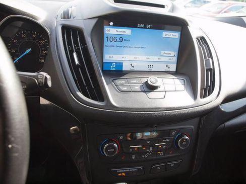 Used 2017 Ford Escape SE w/ Equipment Group 201A AWD/4WD image 10