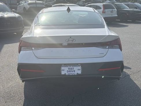 New 2026 Hyundai Elantra Limited FWD image 7