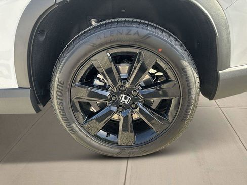 New 2025 Honda Pilot Black Edition image 8