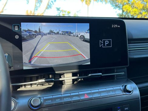 Used 2025 Hyundai Kona SEL image 17