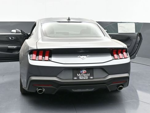 Used 2025 Ford Mustang Coupe image 29