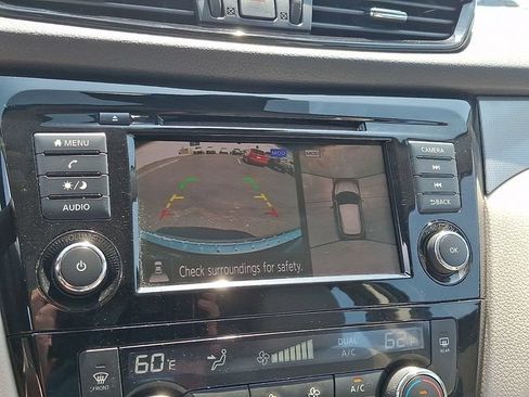 Used 2020 Nissan Rogue Sport SV w/ Technology Package AWD/4WD image 17