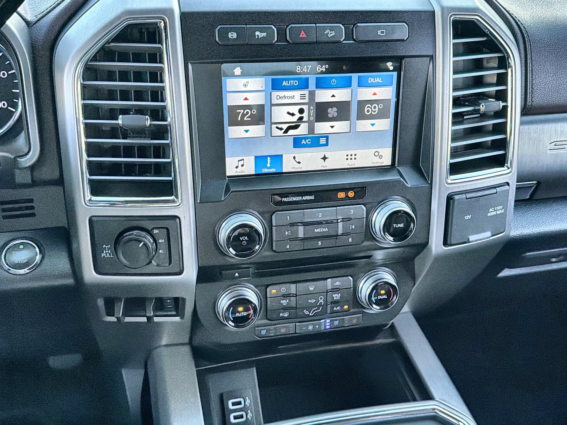 Certified 2017 Ford F250 Platinum w/ FX4 Off-Road Package AWD/4WD image 19