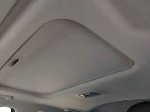 New 2026 Hyundai Elantra Limited FWD image 18