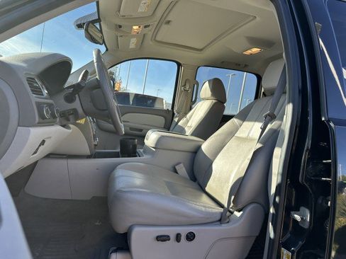 Used 2007 Chevrolet Silverado 2500 LTZ w/ Suspension Package, Off-Road image 11