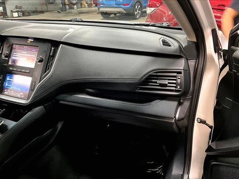 Used 2021 Subaru Outback image 17