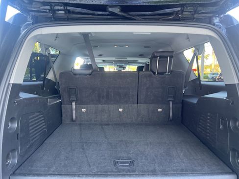 Used 2020 Chevrolet Suburban LT image 13