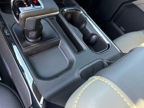 Used 2025 Chevrolet Silverado 1500 ZR2 w/ Technology Package image 21