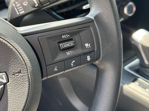 Certified 2025 Nissan Kicks SV FWD image 26