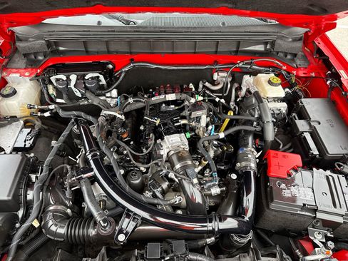 Used 2023 Ford Bronco Badlands image 18