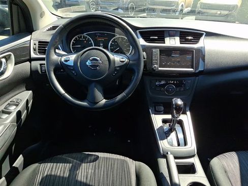 Used 2019 Nissan Sentra SV FWD image 11