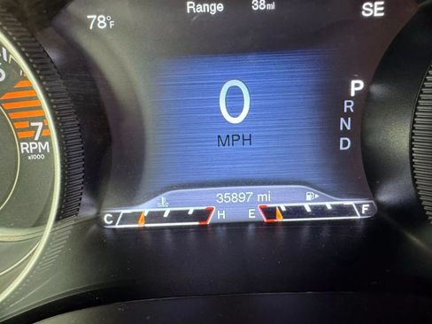 Used 2018 Jeep Cherokee Limited AWD/4WD image 15