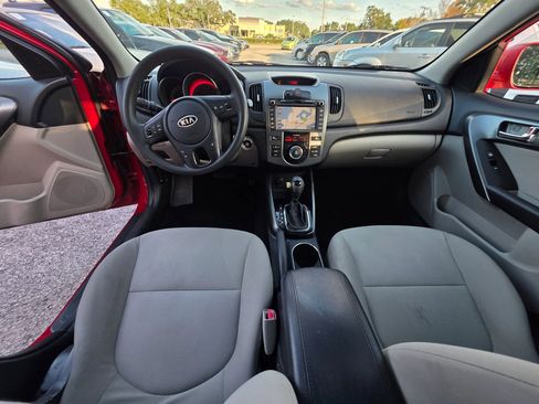 Used 2013 Kia Forte EX w/ Tech Pkg image 15