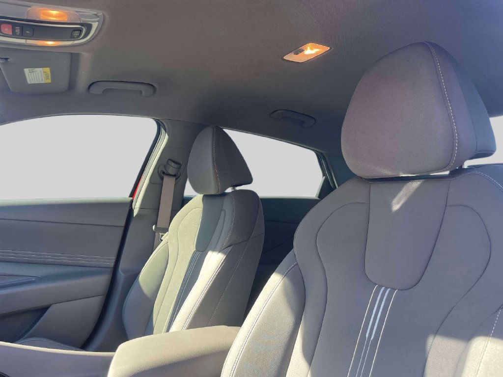 Certified 2023 Hyundai Elantra SEL w/ Convenience Package FWD image 18