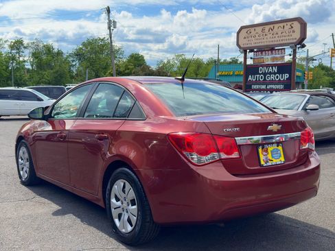 Used 2013 Chevrolet Cruze LS FWD image 4
