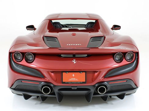 Certified 2023 Ferrari F8 Tributo RWD image 40